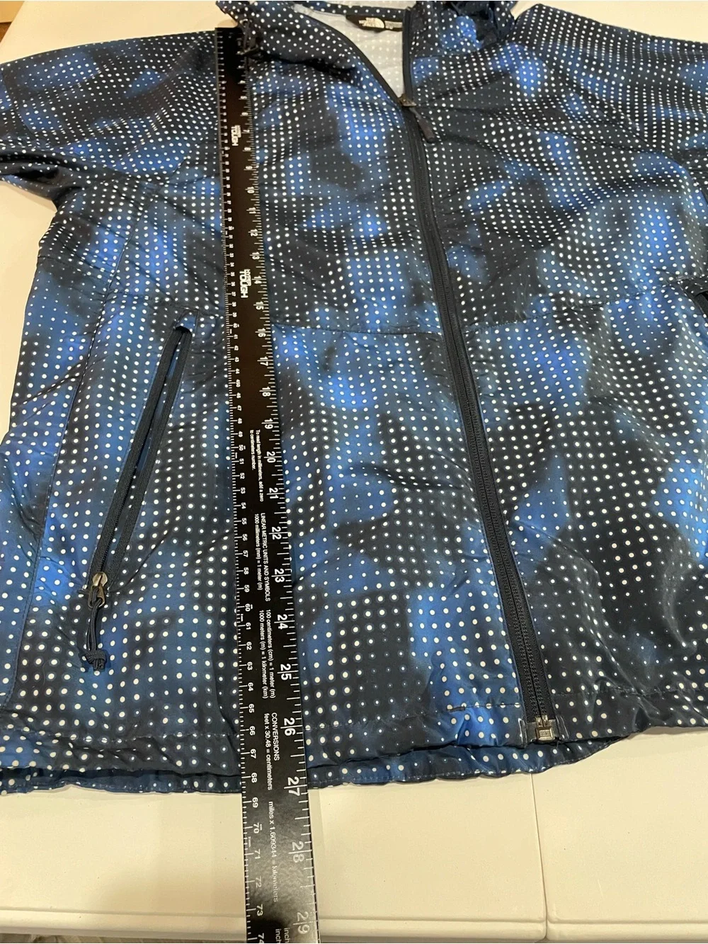 The North Face Flyweight Hoodie Mens Medium Blue Dot Windbreaker Full Zip Jacket
